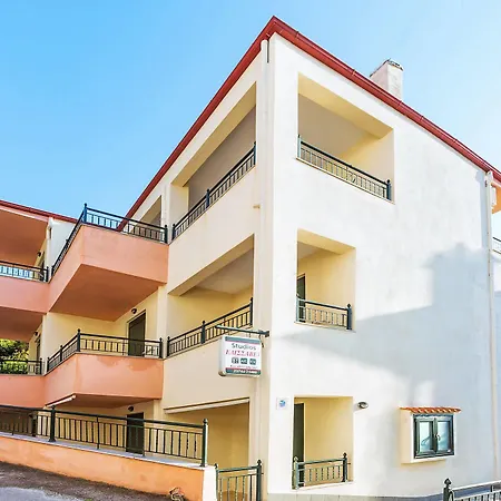 Apartment Xenios Loutra Village Elissavet *